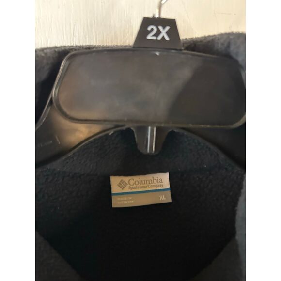 Columbia XL Black zipper fleece vest - Picture 3 of 7